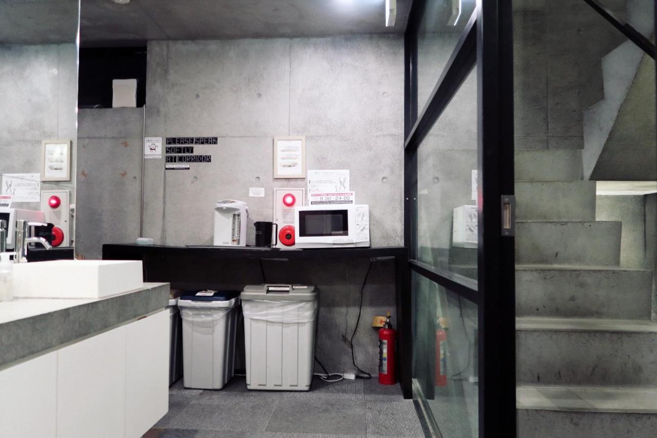 Kangaroo Hotel Tokyo Exterior photo