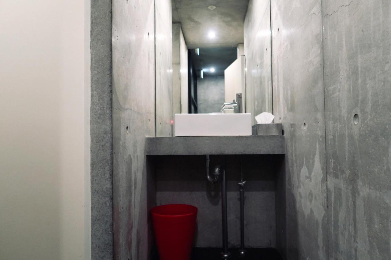 Kangaroo Hotel Tokyo Exterior photo
